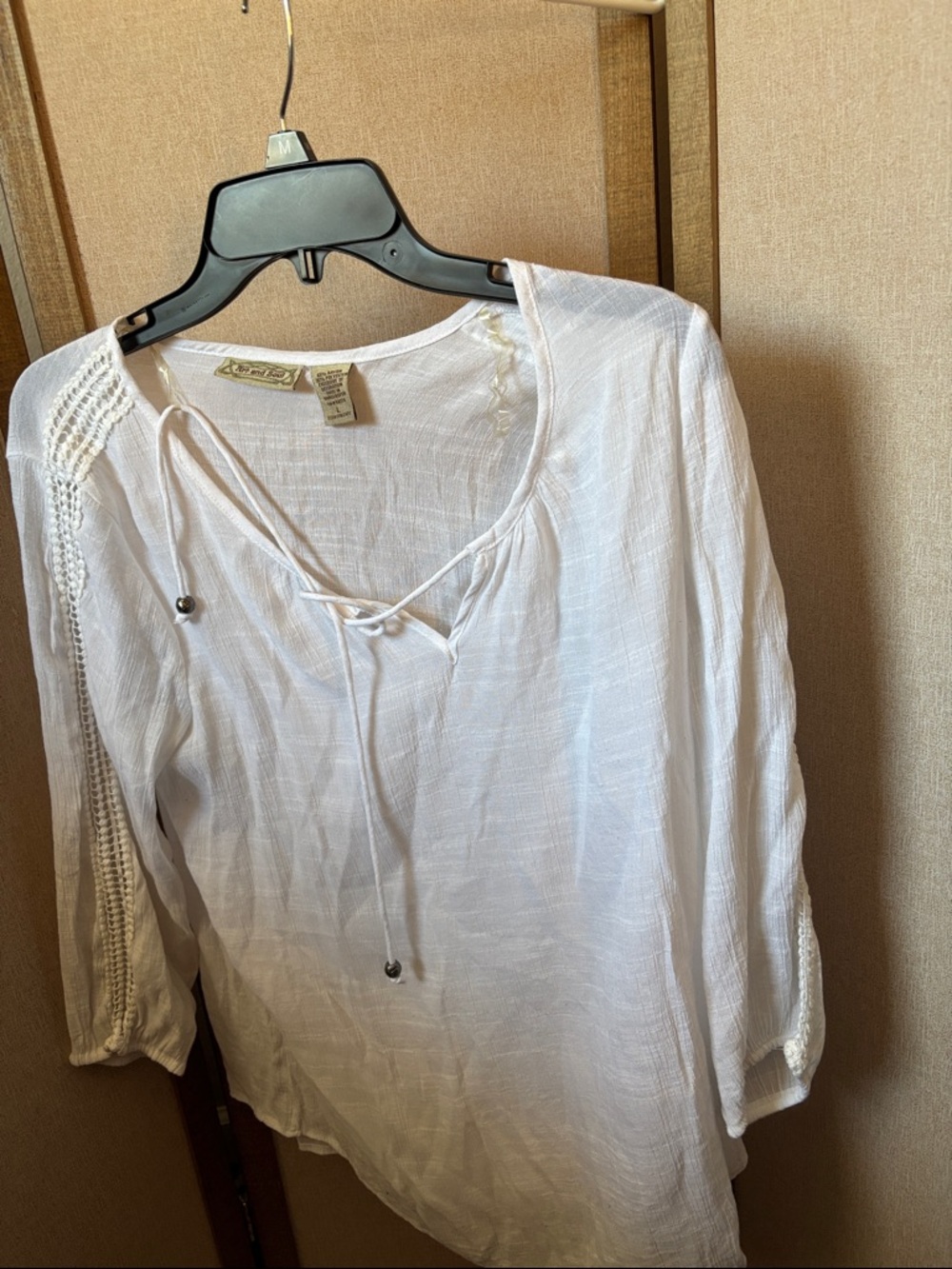 FINAL MARKDOWN Art and Soul White V-neck Peasant Blouse with Crochet Detail LRG